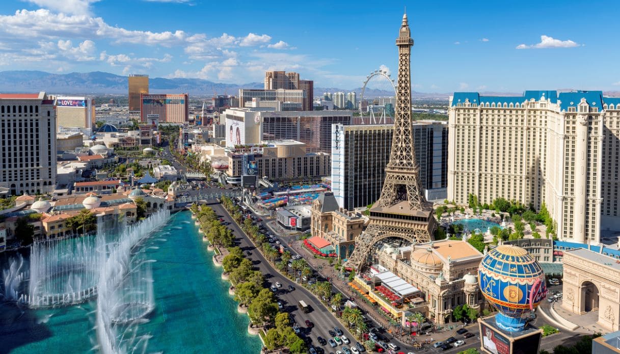 Chiusure Celebri: Il 2024 segna la fine di icone turistiche nel mondo