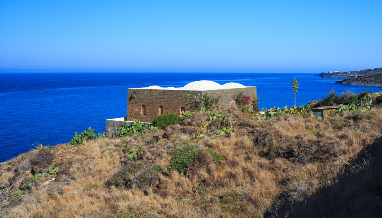 Il fascino di Pantelleria conquista gli americani: un’isola tra moda e cultura