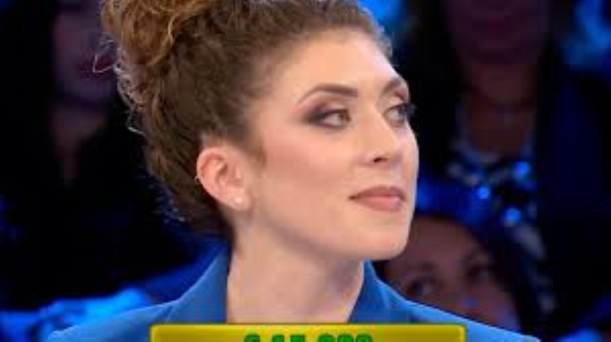 Affari Tuoi, Francesca rinuncia ai “soldi sicuri” e accetta l’offerta: “Mi servono per ristrutturare casa”