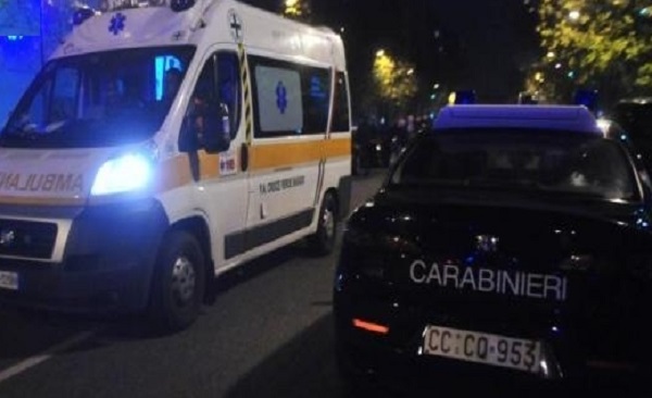 “Vedrai che bella sorpresa che ti ho preparato” e tenta di darle fuoco dopo una serata insieme, arrestato 37enne