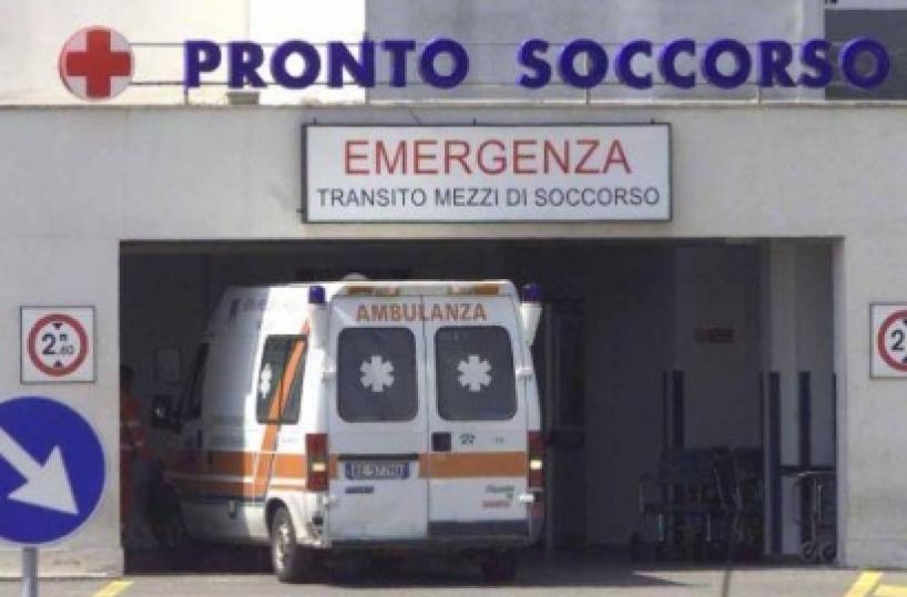 Puglia, rissa nella notte, 20enne accoltellato alla gola, è in rianimazione in pericolo di vita
