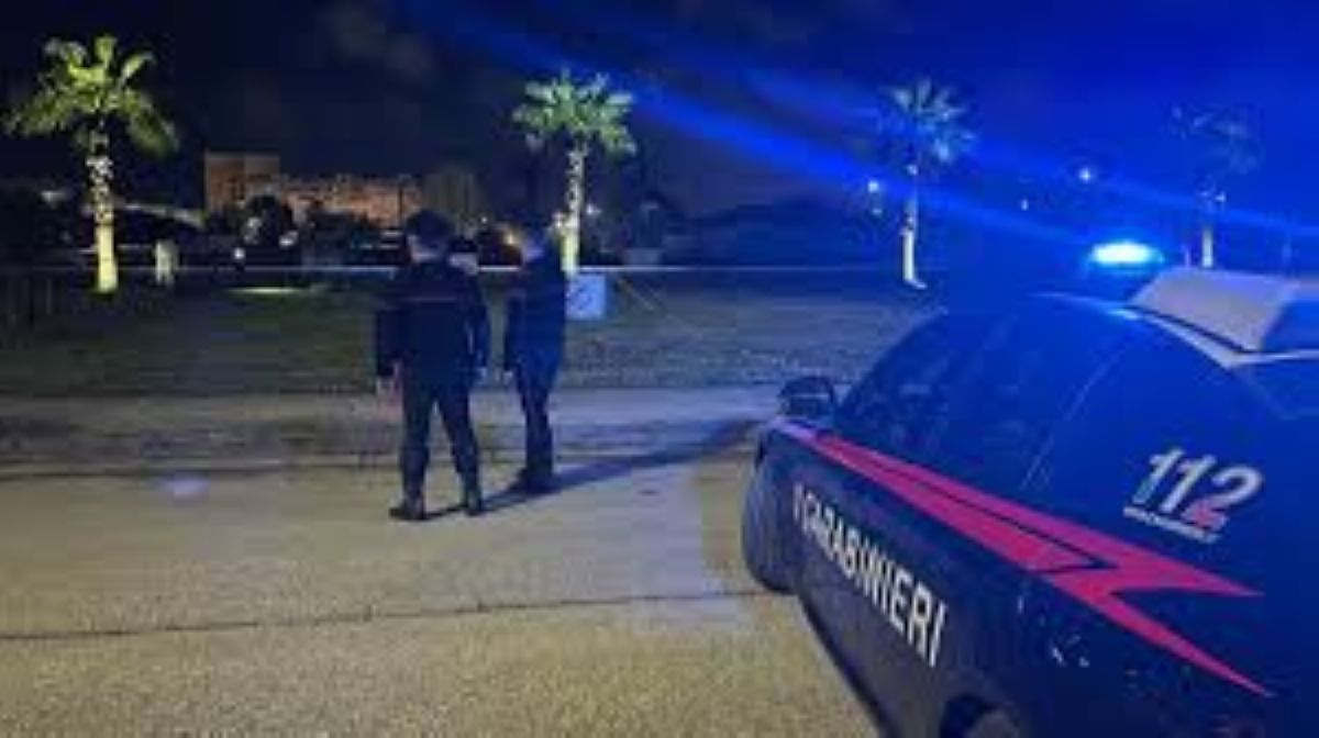 Spara alla ex e si uccide: la 34enne Ilaria Capezzuto morta sul colpo, gravissima la 31enne Daniela Strazzullo