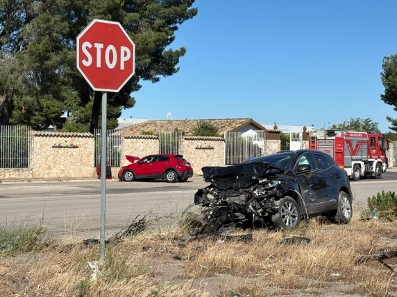 Un morto e diversi feriti nel violento impatto avvenuto nel pomeriggio di oggi alle porte della città. Deviato il traffico lungo la tangenziale.