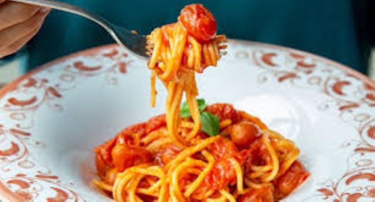 Coppia accusata ingiustamente sui social di non aver pagato il conto: ristorante condannato a risarcire 88mila euro per un errore in cassa