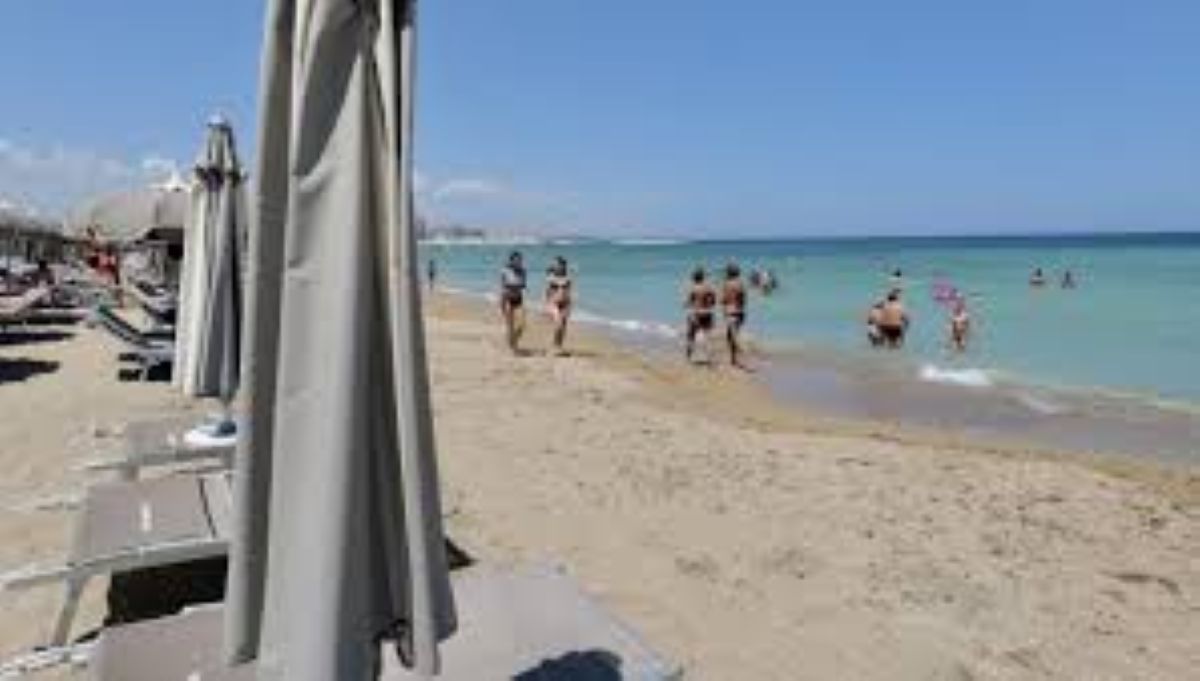 Bari Lido S. Francesco, scoppia una lite tra due ragazze per questioni amorose, interviene la sicurezza