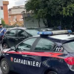 Due georgiani sorpresi a rubare in un’abitazione dell’Alessandrino sono stati inseguiti, presi a calci e pugni e poi arrestati dai carabinieri.